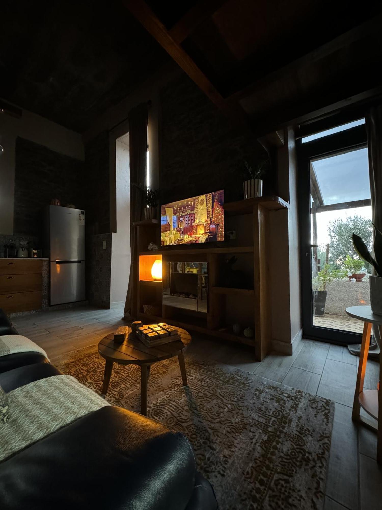 Вилла Victoria Tiny Stone House Понта-ду-Паргу Экстерьер фото